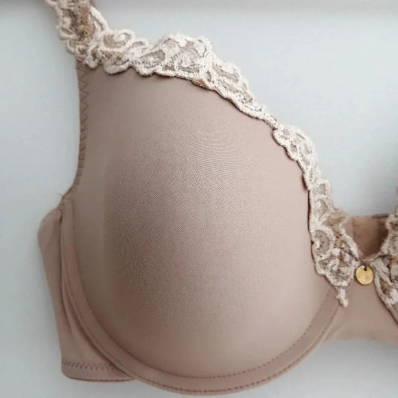 Natori Nude Beige Bra with Lace Trim and Straps Accent 34DD - Picture 4 of 15
